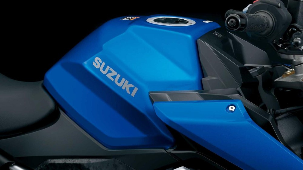 Suzuki GSX-S1000, naked bike