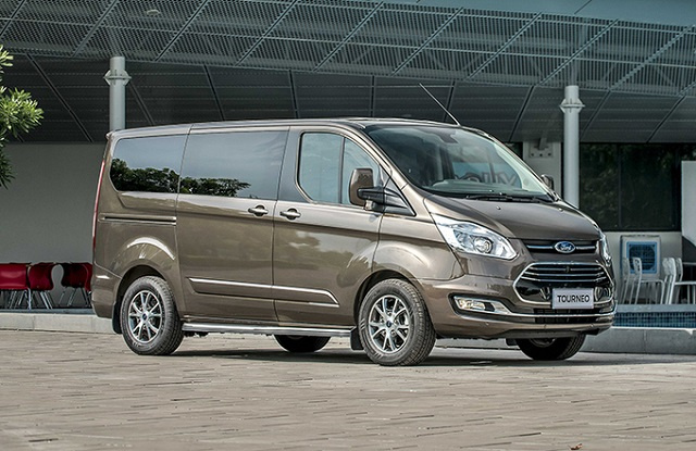 Ford Tourneo dừng bán ở Việt Nam, Ford Tourneo, MPV cỡ lớn