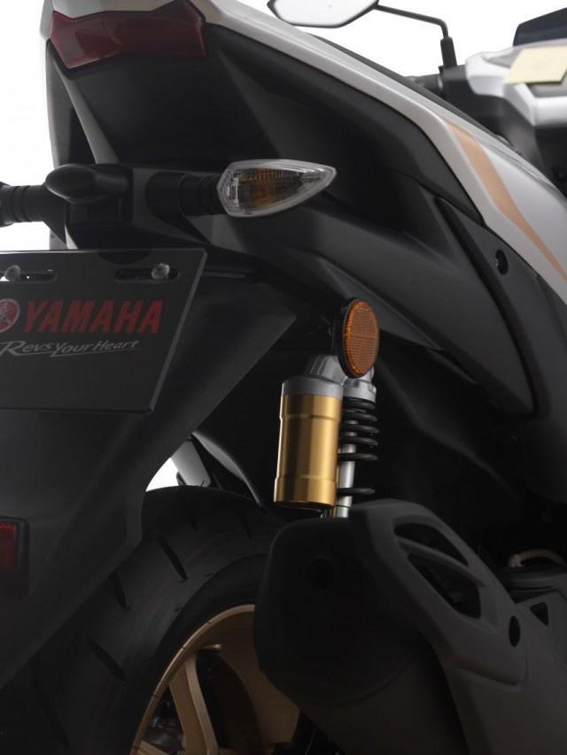 Yamaha, Yamaha NVX, giá Yamaha NVX