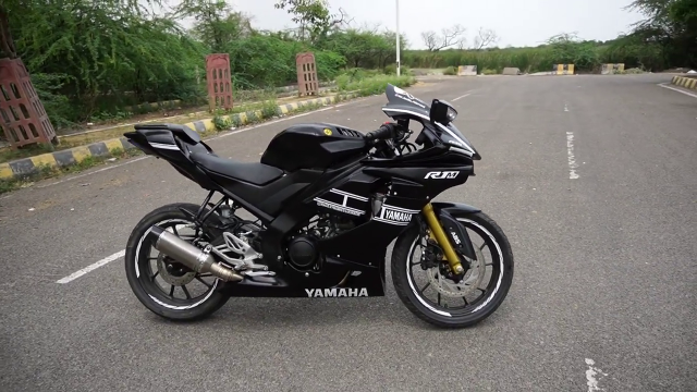 Yamaha R15 V3.0